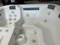 Dimension one spas jacuzzi - afbeelding 11 van  14