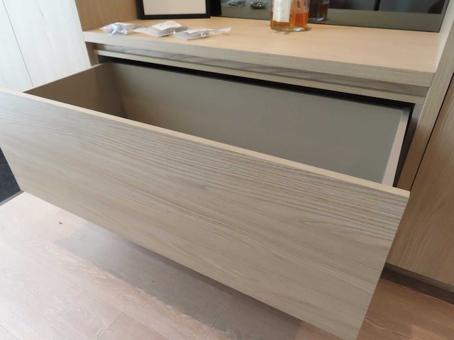 Dimitri de roeck interiors - opbergkast - afbeelding 3 van  17