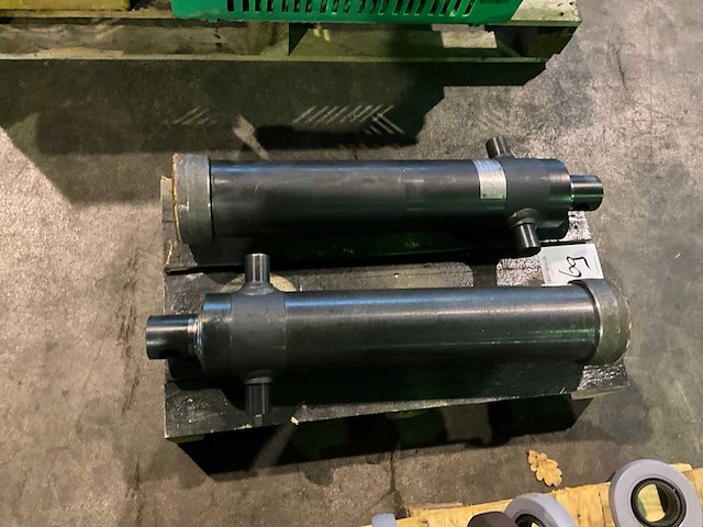 Dinatale 3037f hydraulische meertraps kiep cilinder (2x) - afbeelding 2 van  7