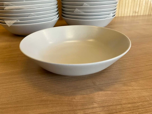 Dinera - diepe borden (doos à 20 stuks) - 22 cm - beige - afbeelding 4 van  6