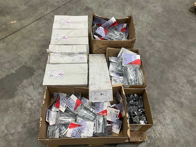 Dingemans bovenhangers, ankers, verbindingsstukken en onderhangers (1400x) - afbeelding 17 van  20