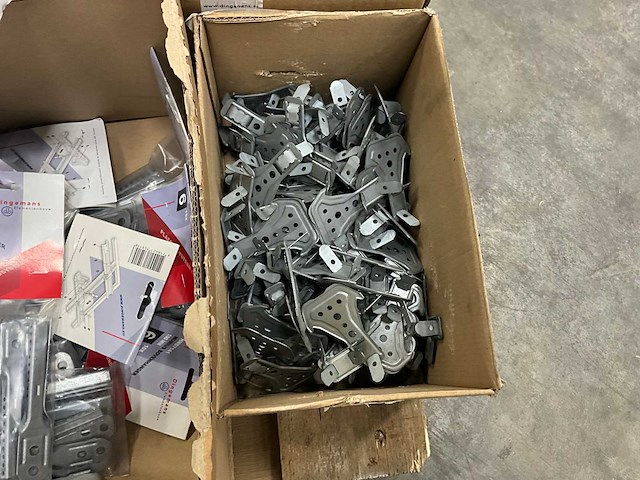 Dingemans bovenhangers, ankers, verbindingsstukken en onderhangers (1400x) - afbeelding 20 van  20