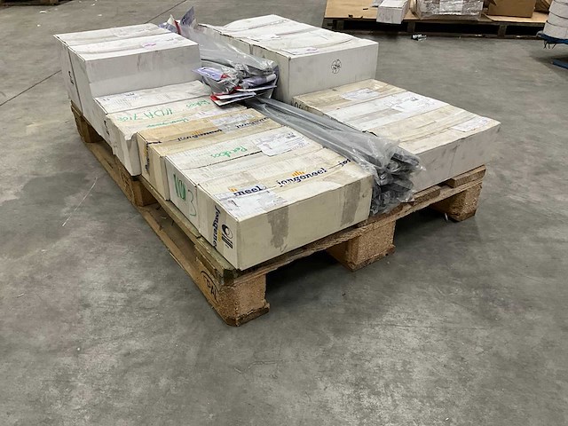 Dingemans verbindingsstukken, afhangdraden, directhangers en ankerhangers (1700x) - afbeelding 1 van  22