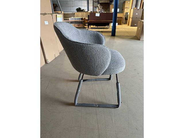 Dining chair (6x) lichtgrijs boucle zwarte slede poot - afbeelding 2 van  3
