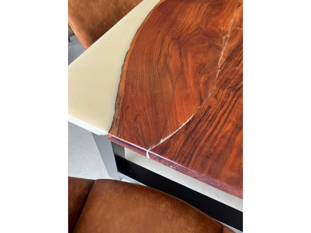 Diningtable epoxy exclusief met metalen poot walnoot 200x100 nieuw - afbeelding 5 van  5
