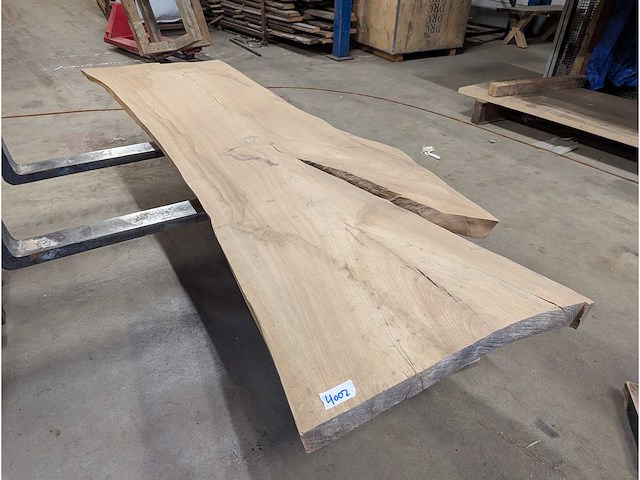 Diningtable - afbeelding 1 van  2