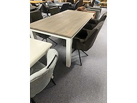 Diningtable - afbeelding 1 van  4
