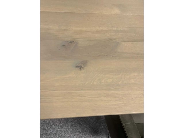 Diningtable - afbeelding 3 van  4