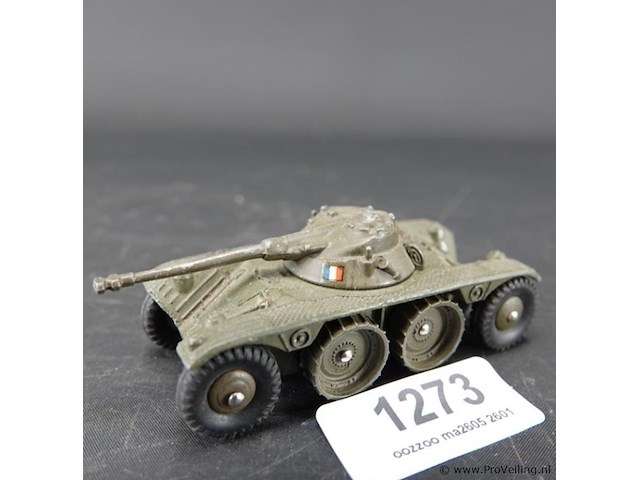 Dinky toys 80a e.b.r. panhard model pantserwagen. nr. 80a - afbeelding 1 van  5