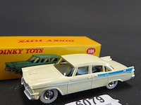 Dinky toys dodge royal sedan (model 191). in originele doos. atlas - afbeelding 1 van  5