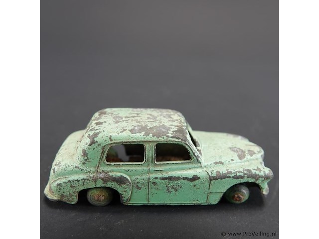 Dinky toys hillman minx nr.154 - afbeelding 4 van  7