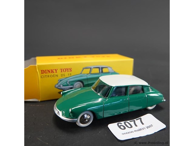 Dinky toys modelauto van een citroën ds 19 (model 24cp). in originele doos. atlas - afbeelding 1 van  5