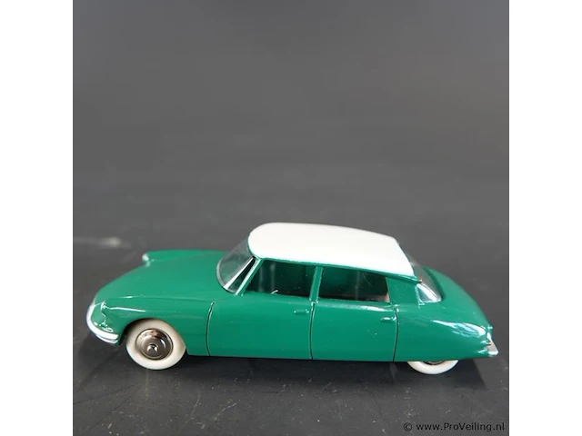 Dinky toys nr. 24 cp citroën ds 19 - afbeelding 2 van  5