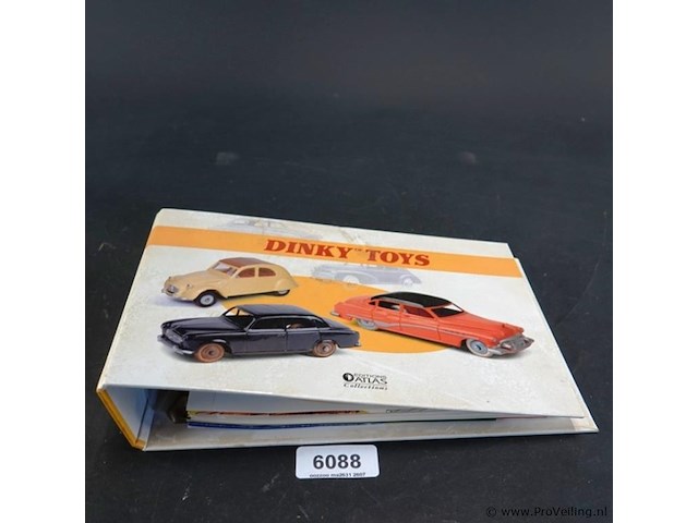 Dinky toys ringmap met gedetailleerde modelauto-documentatie. atlas collections - afbeelding 2 van  7