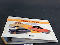 Dinky toys ringmap met gedetailleerde modelauto-documentatie. atlas collections - afbeelding 2 van  7