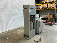 Dintel metaal - 300t - hydraulic press - 1968 - afbeelding 3 van  5