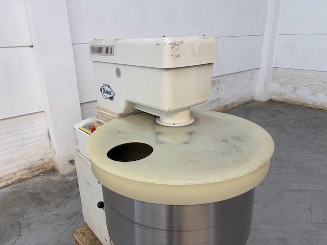 Diosna - sp 180 a d - spiraalkneder deegmenger - afbeelding 3 van  5