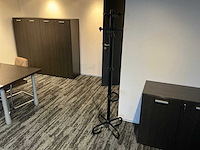 Directie bureau met kasten - afbeelding 2 van  11
