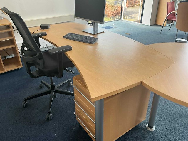 Directie meubilair - afbeelding 7 van  13