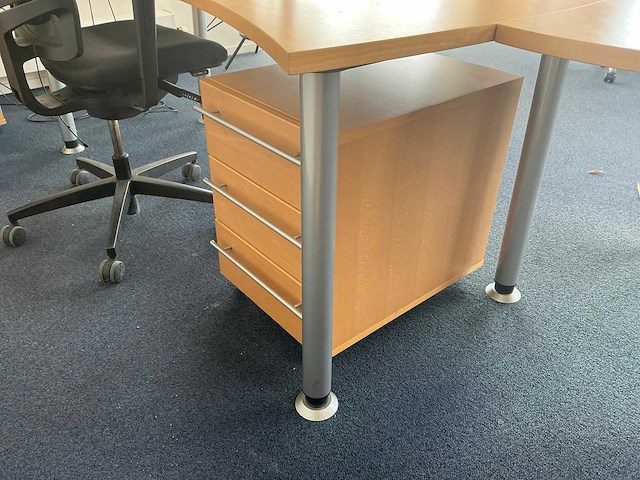 Directie meubilair - afbeelding 8 van  13