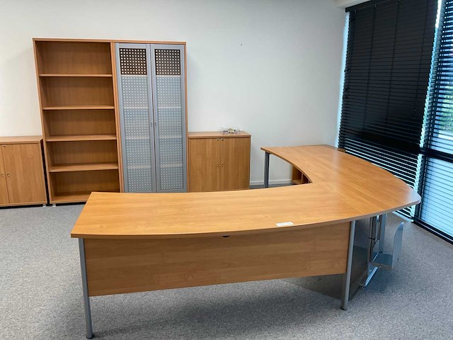 Directiekamer inrichting - afbeelding 1 van  12