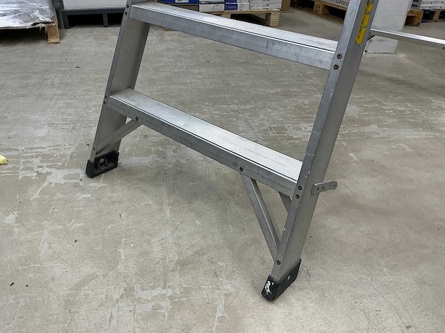 Dirks - trap - afbeelding 2 van  4