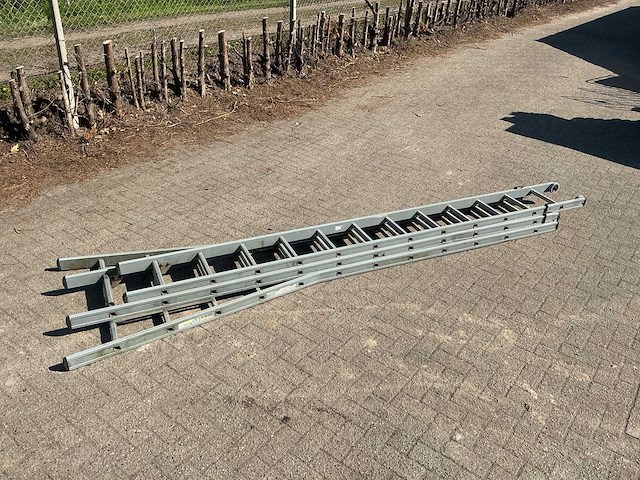Dirks uitschuifladder - afbeelding 1 van  8