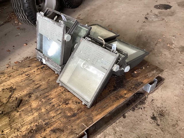 Disann bouwlamp (5x) - afbeelding 1 van  4