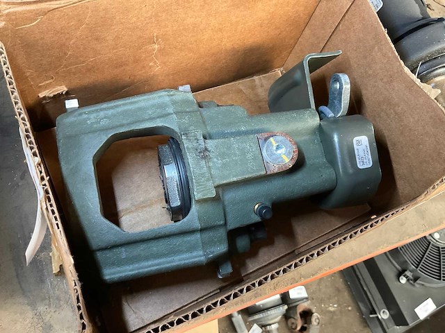 Disc brake caliper assembly - afbeelding 2 van  4