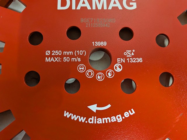 Disc / schuurschijf t.b.v. betonschuurmacine, diamag, bge718250rd - afbeelding 5 van  6