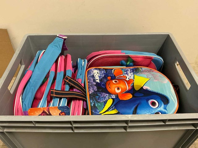 Disney tassen (16x) - afbeelding 1 van  3