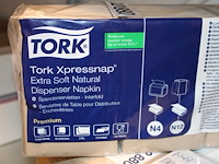 Dispenser servetten tork 5000 stuks. - afbeelding 2 van  2