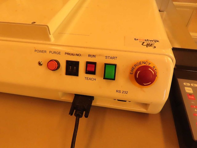 Dispenser tech - f serie - dispensing robot - afbeelding 10 van  16