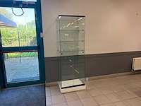 Display kast (barst) - afbeelding 1 van  4