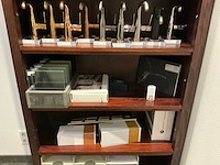 Display kast met inhoud (3x) - afbeelding 2 van  30