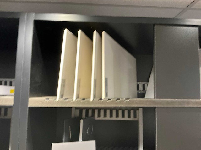 Display kast met inhoud (3x) - afbeelding 14 van  30