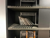 Display kast met inhoud (3x) - afbeelding 18 van  30