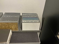 Display kast met inhoud (3x) - afbeelding 22 van  30