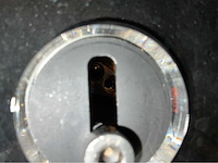 Display met diverse toiletaccessoires en kranen (2x) - afbeelding 8 van  24