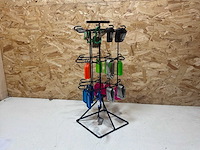 Display met sleutelhangers - afbeelding 1 van  8