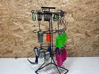 Display met sleutelhangers - afbeelding 7 van  8