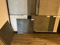 Display met vloertegel en wandtegels - afbeelding 4 van  7