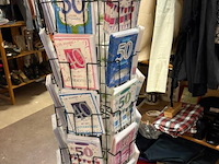 Display-rek inclusief inhoud - diverse kaarten - afbeelding 2 van  4