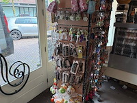 Display-rek inclusief inhoud - diverse sleutelhangers
