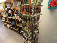 Display-rek inclusief inhoud - diverse sleutelhangers - afbeelding 5 van  5