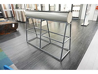 Display rek voor vloerkleed (2x)