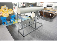 Display rek voor vloerkleed (2x) - afbeelding 2 van  3