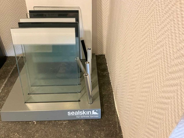 Display sealskin glas - afbeelding 3 van  4