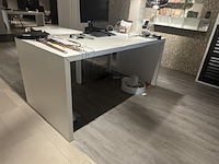 Display tafel, wit - afbeelding 2 van  2