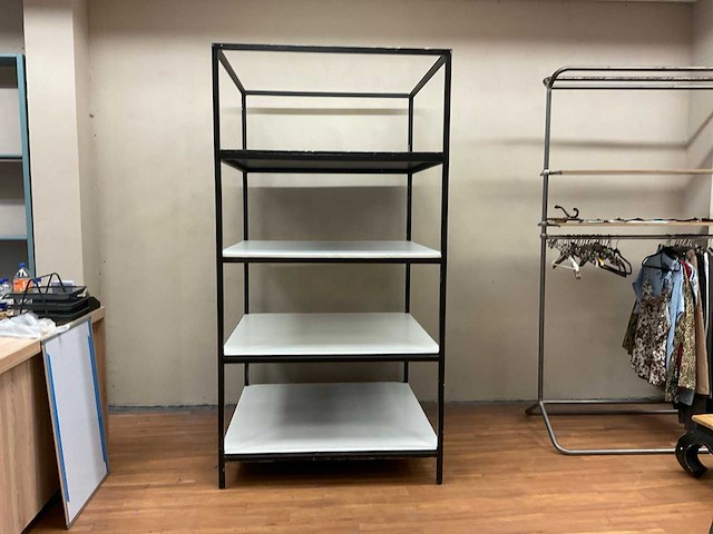 Display - afbeelding 1 van  3